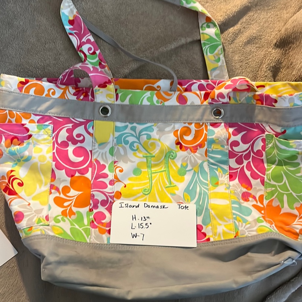 HP 🔥🔥3-3-23- Thirty One Island Damask Tote